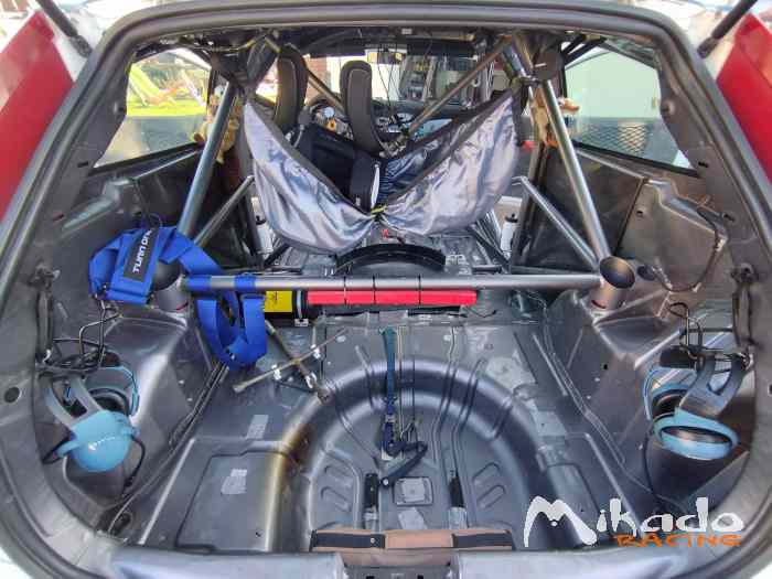 vraie focus kit car USINE + énorme lot de bord 4