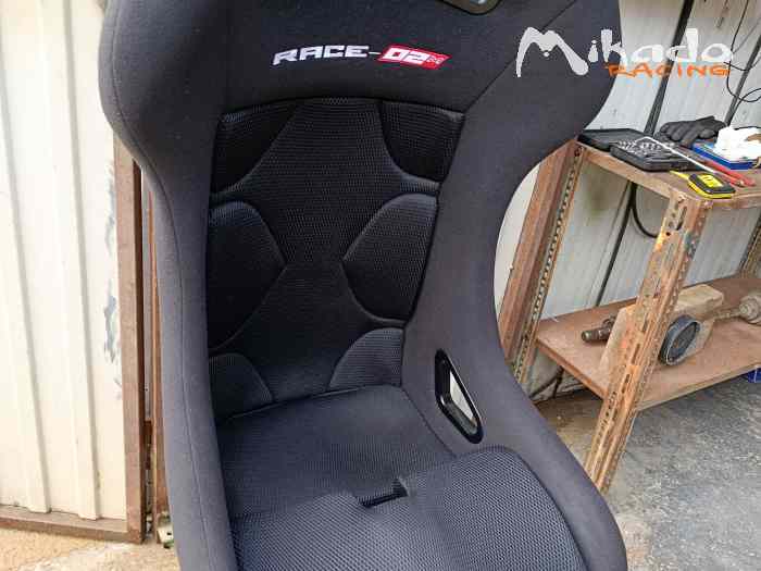 Vend 1 siège baquet GT2I race 02 M Neuf 4