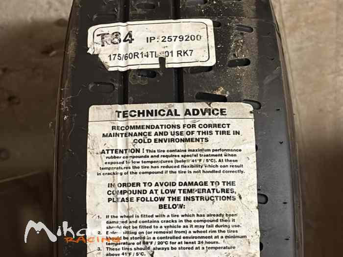 Pneus pirelli rk7 14 pouces 2