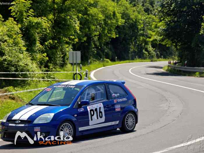 Ford Fiesta ST150 2.0, rally e cronosc...