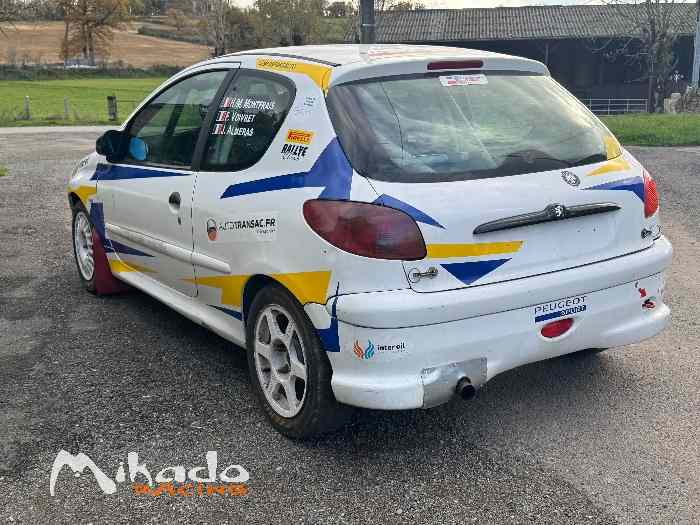 Peugeot 206 A6K «volant» 1
