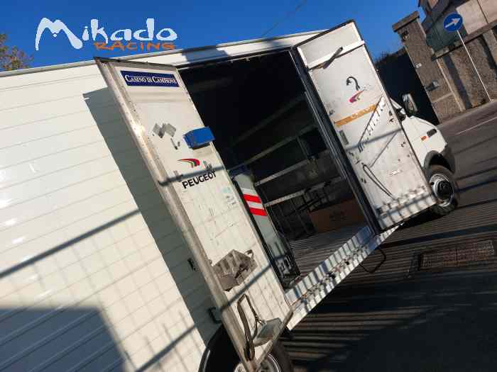 Iveco Daily 35C10, ancien véhicule officiel PEUGEOT TALBOT 2