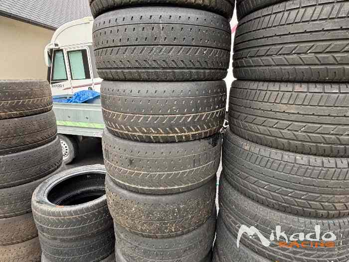 Vend 25 pneus Pirelli 2