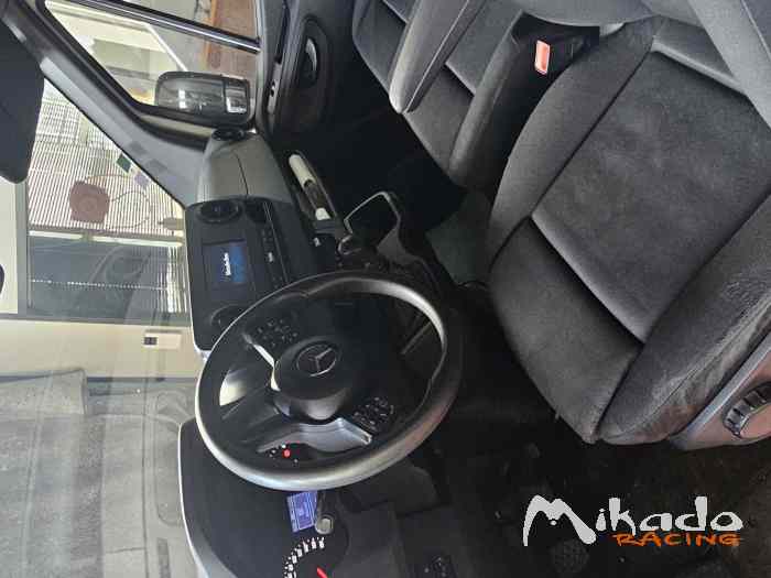 Mercedes sprinter 14m3 1