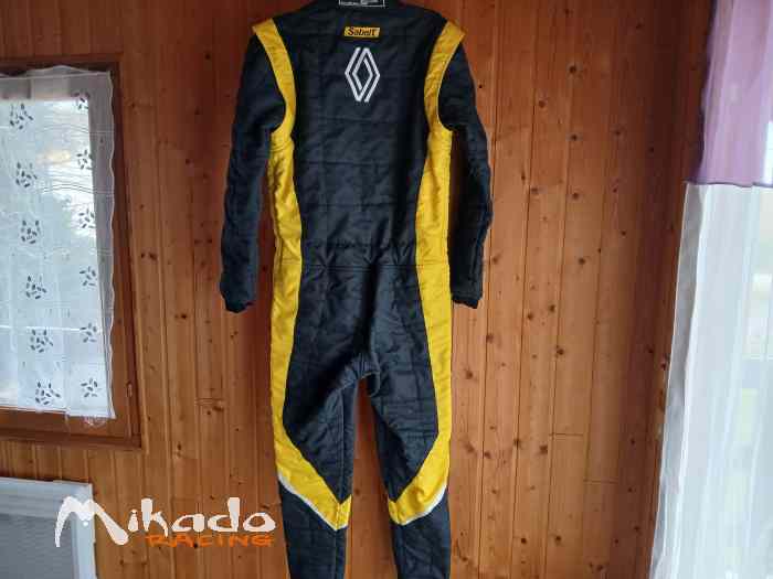 Combinaison Renault sport taille 52 1