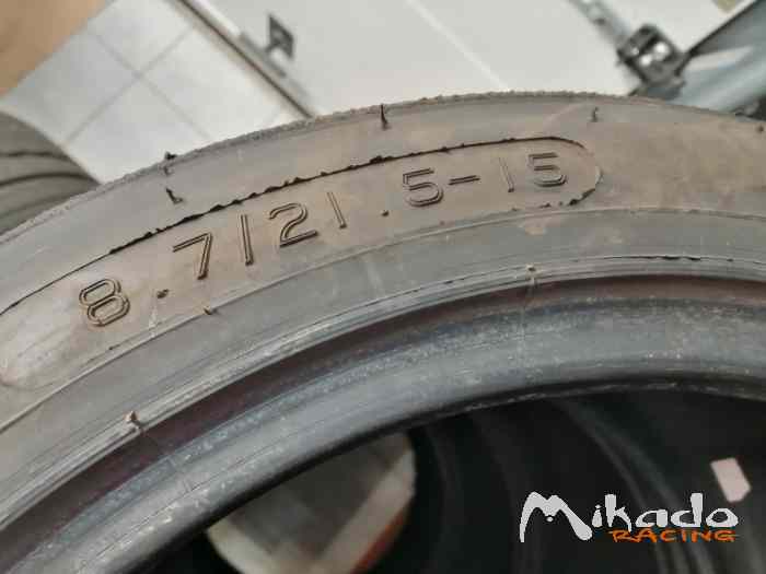 4 pneus AVON 8,7 - 21,5 - 15 1