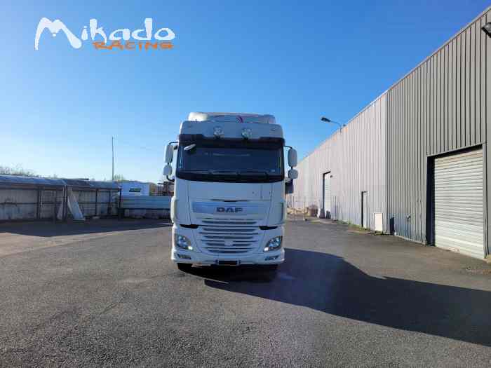 Tracteur daf 460 xf 1