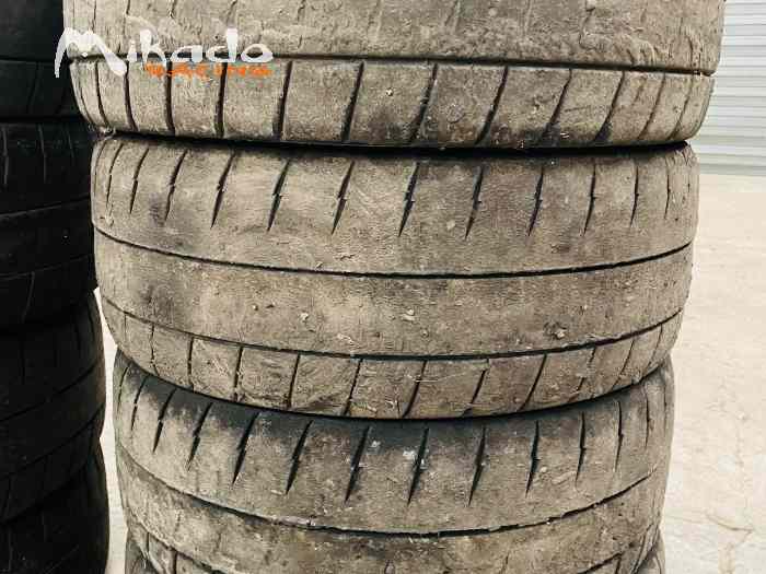 Lot pneus Michelin 20/65/18 1