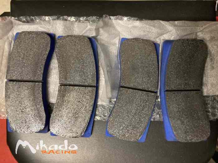 2 JEUX DE PLAQUETTES ENDLESS N105SP QUASI NEUVE SKODA FABIA R5 2