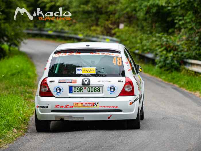Renault Clio Sport rally 1