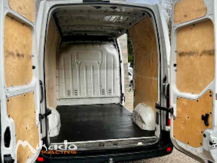 Renault Master III fourgon L2H2 F3500 2,3 dCi 16v 150cv 3