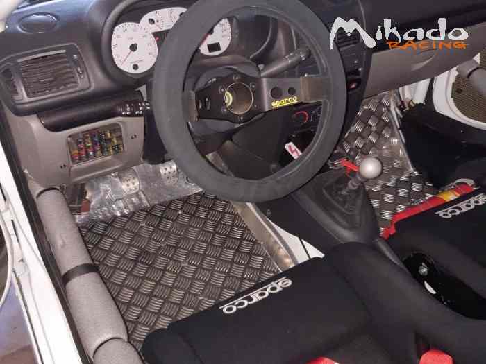 Renault Clio Sport rally 4