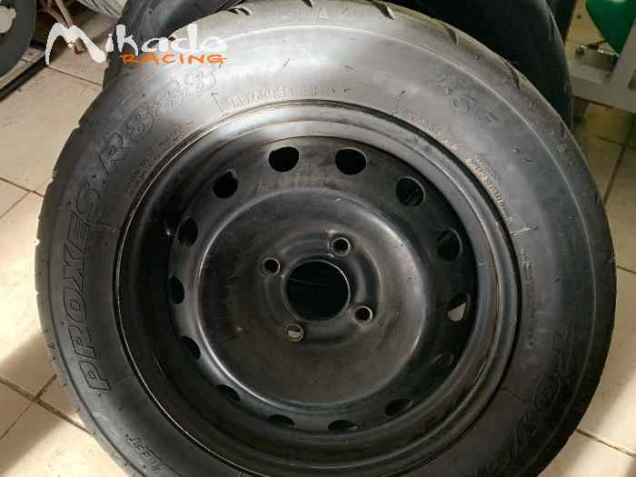 Pneus + jantes en tôles 14 pouces 3