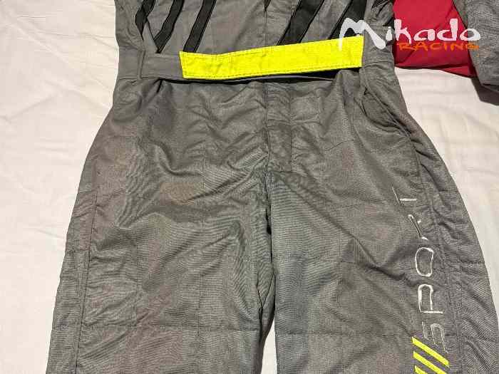 Combinaison Peugeot sport taille 62