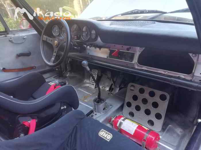 PORSCHE 911 SWB RACER 3