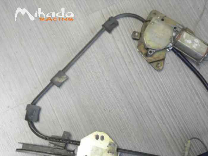 LEVE-VITRE AVANT DROIT 82379538 LANCIA DELTA 2