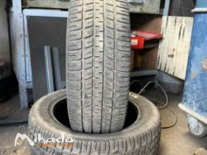 Lot de pneus (Hankook, Cooper, Michelin) et Jantes Renault 15 pouces 3