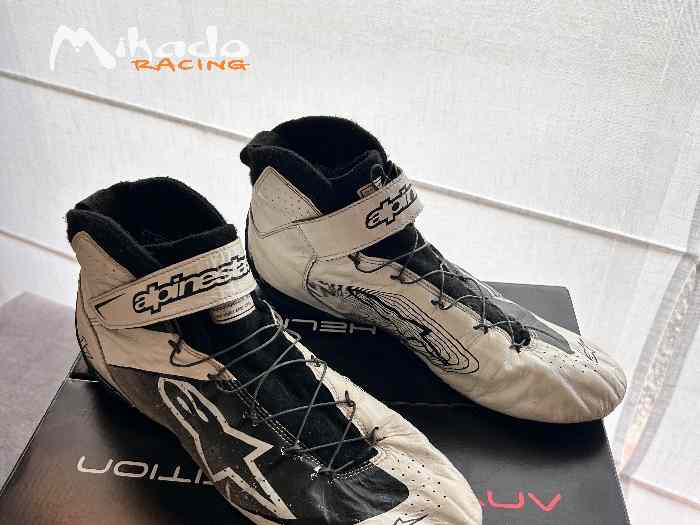 BOTTINES ALPINESTARS TECH1 Z V3 FIA BLANCHE 1