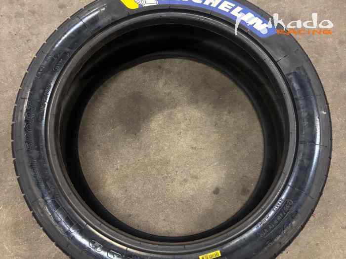 Pneu Michelin 18 pouces 0