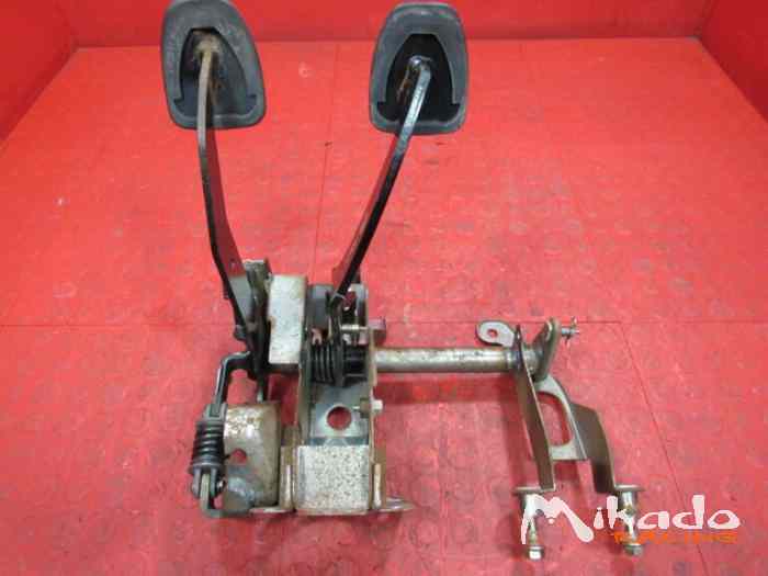 PEDALBOX SUBARU IMPREZA WRX 2004 3