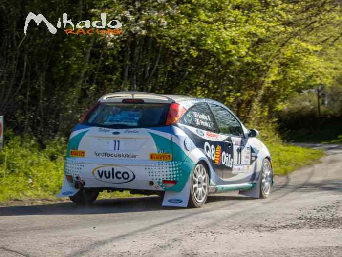 vraie focus kit car USINE + énorme lot...