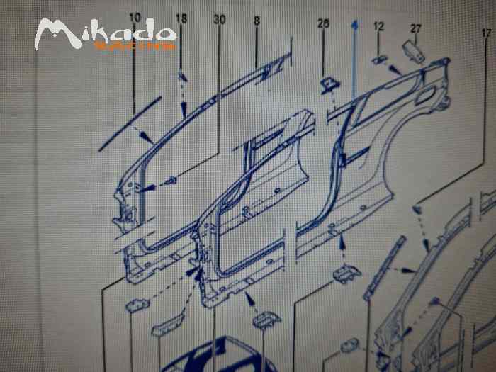 Côté de caisse droit clio 3 rs 3