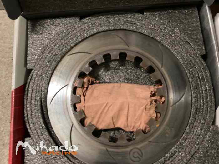 DISQUES FREINS AVANTS ET ARRIÈRES SKODA FABIA R5 TBE 2