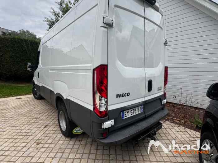 Camion assistance IVECO DAILY 130000km 1ére mains. 2