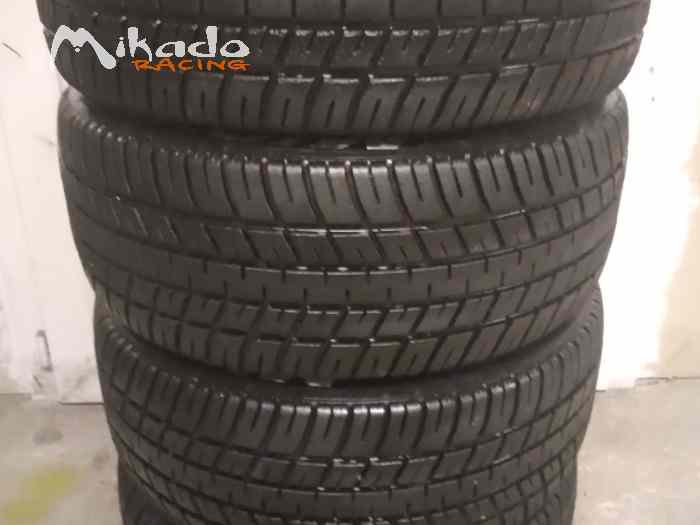 Roues 15 P en 4x100 avec pneus pluie. 2