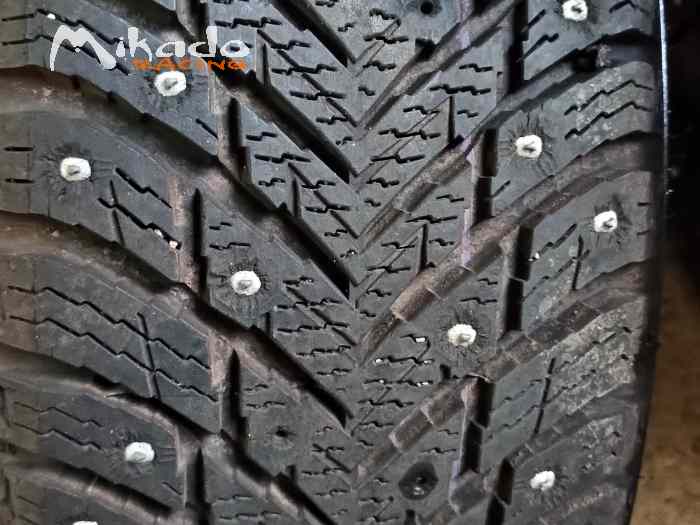 pneus clous NOKIAN Hakkapeliitta 10 2
