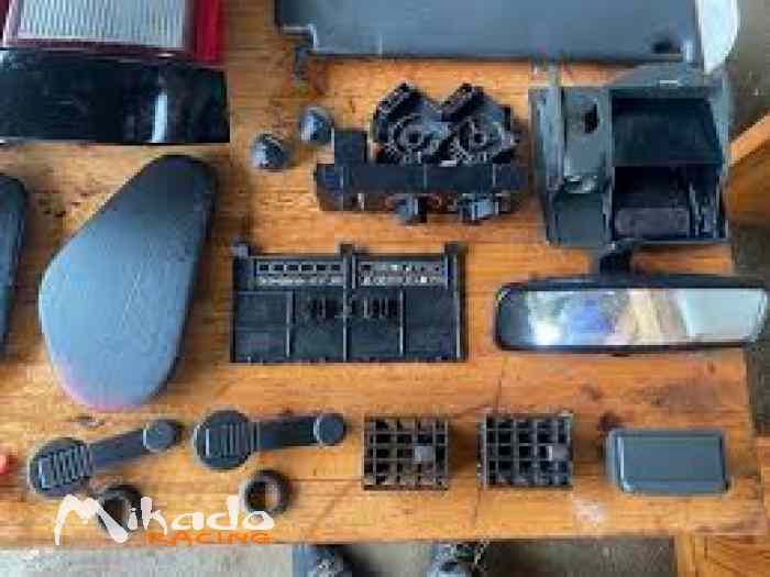 LOT DE PIÈCES RENAULT SUPER 5 2
