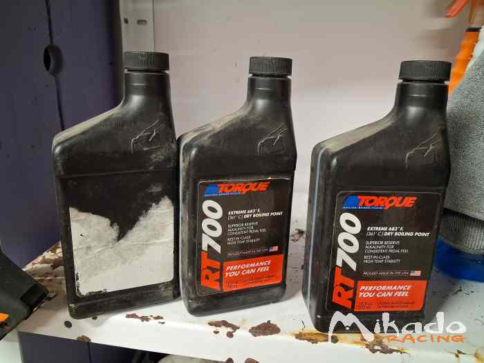 3 bidons neuf liquide de frein torque rt 700 0