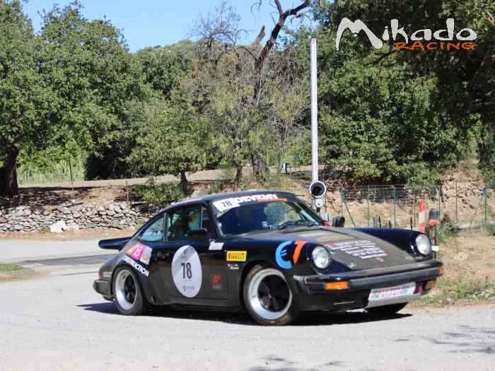 Porsche 911 3.2 CHC 1