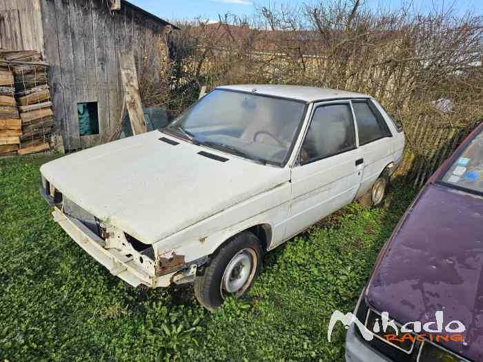 R11 CAISSE Renault 11 3pte 1