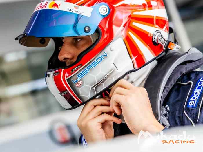 Stilo ST5 GT peinture personnalisée + housse transport 5