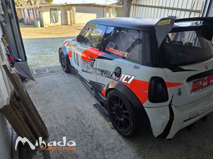 VENDO MINI E 1 ITALIA TUTTA OMOLOGATA FINO 2030 1