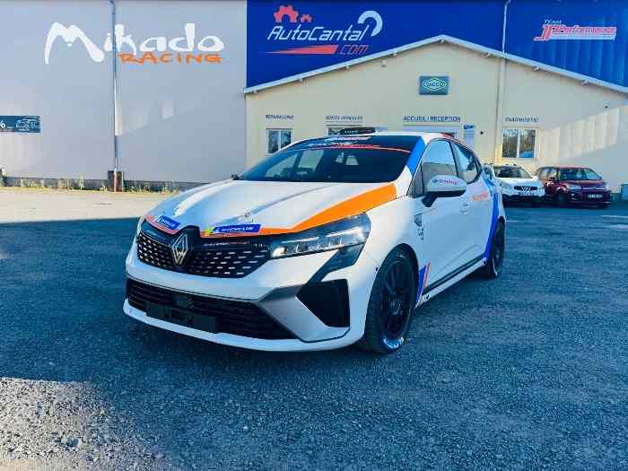 Clio RC5 de 2025 Full Evo Vice Champion Clio trophy 2025 1