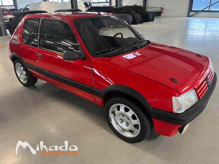 Peugeot 205 gti 1,9 0