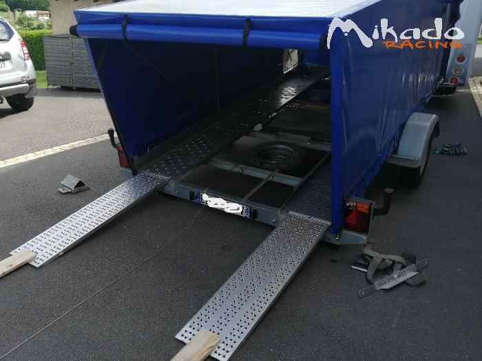 Remorque bâchée basculante 1300 kg 1