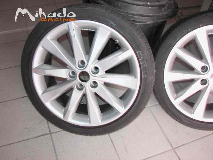 jantes Clio RS ou Mégane RS 1