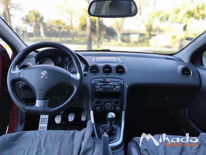 PEUGEOT 308 GTI THP 200 5