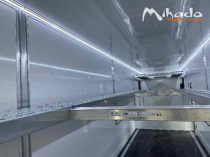 Semi-remorque Turatello SR320 Motorsport 1