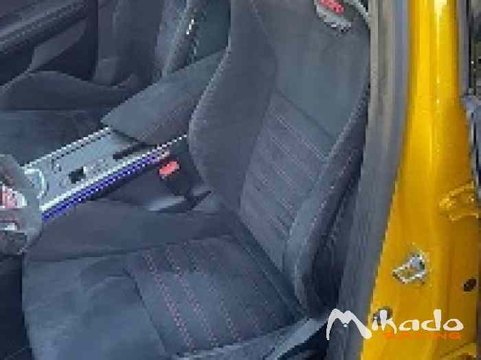 Renault Megane RS Trophy 300ch EDC 4