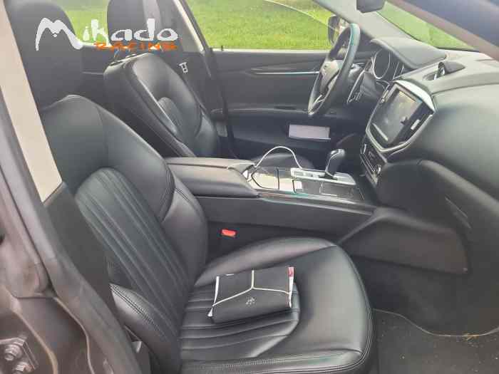 ECHANGE// MASERATI GHIBLI S Q4 3