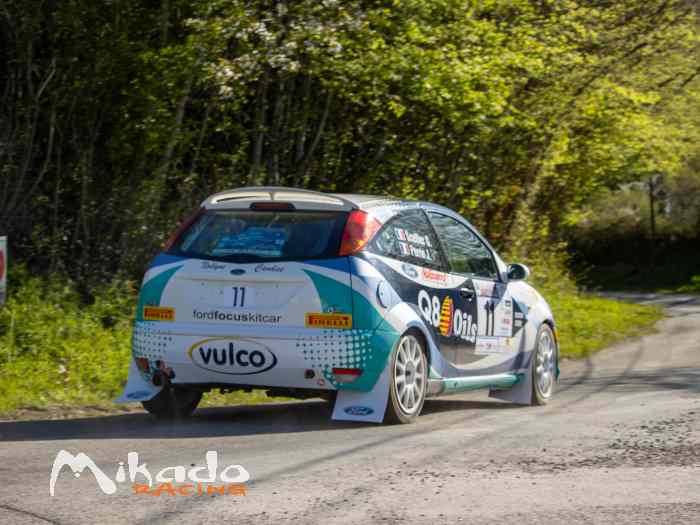 vraie focus kit car USINE + énorme lot de bord 0