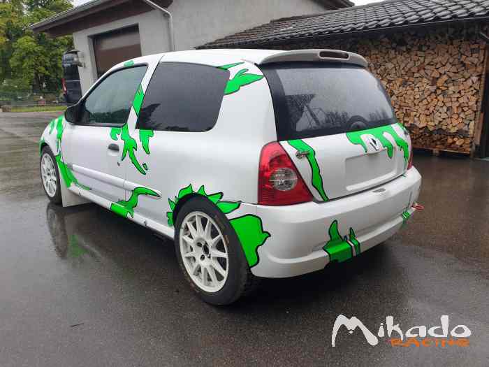 A vendre renault clio 2 F2014 reprise possible 3