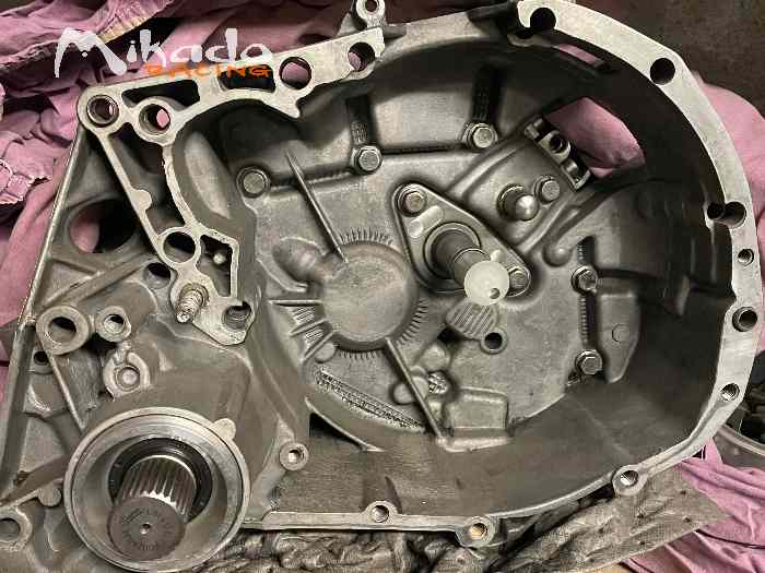 Vends boîte 6 crabots sadev gra Renault 2