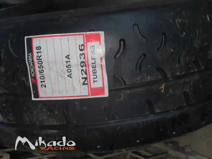 Pneus YOKOHAMA en 18 pouces