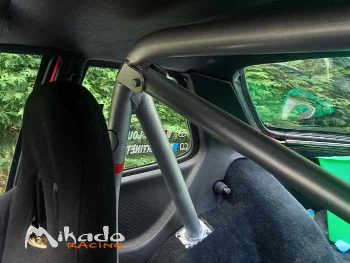 PORSCHE 944 PRETE A COURIR EN VHRS 3