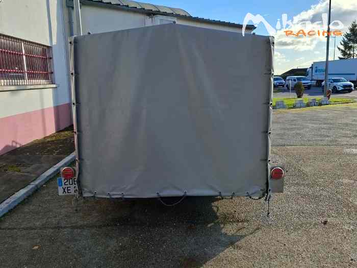 A vendre plateau remorque bâchée 1